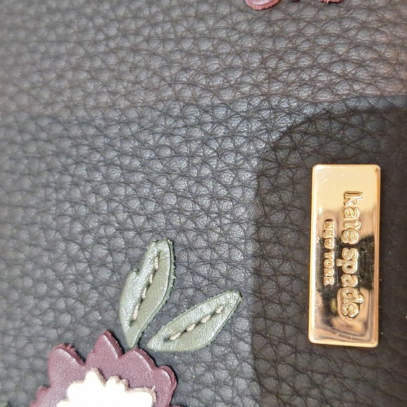 Kate spade leather bi fold wallet - Picture 6 of 6